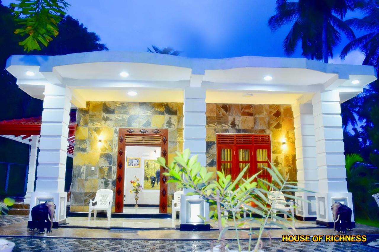 Hotel House Of Richness Negombo Zewnętrze zdjęcie